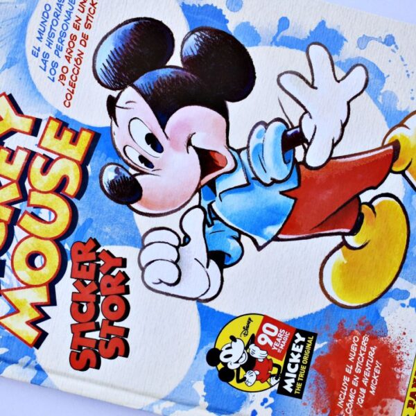 Mickey Mouse Sticker Story 90 Años (Panini