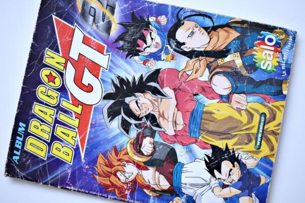 Dragon Ball GT2 (Salo, 2001): Tiene 120 Láminas (Álbum)