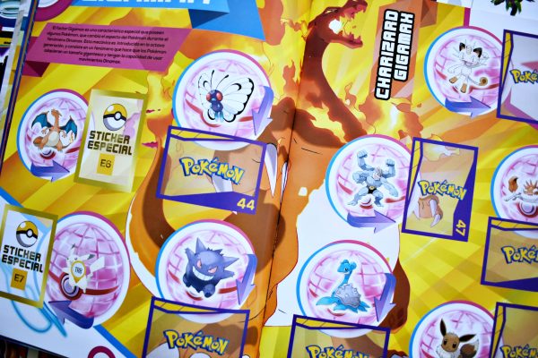 . 1 Álbum: Pokémon Universe 2: Álbum Completo A Pegar