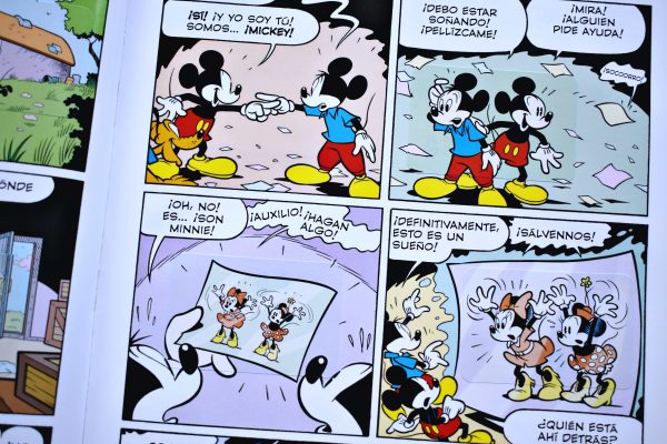Mickey Mouse Sticker Story 90 Años (Panini, 2019): Álbum Completo (Con todas sus láminas pegadas)