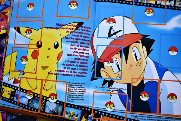 . Pokémon Mewtwo vs Mew: Álbum Completo A Pegar