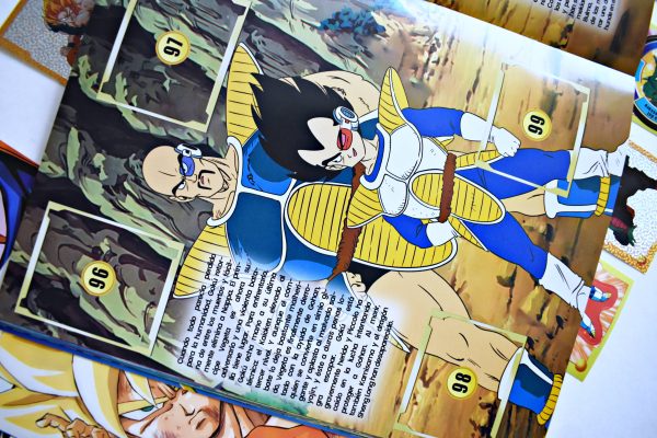 Dragon Ball Guerrero Dorado [Negro]: Álbum Completo A Pegar