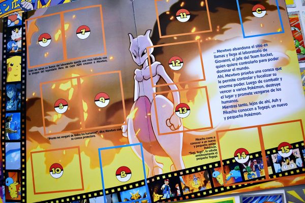 . Pokémon Mewtwo vs Mew: Álbum Completo A Pegar