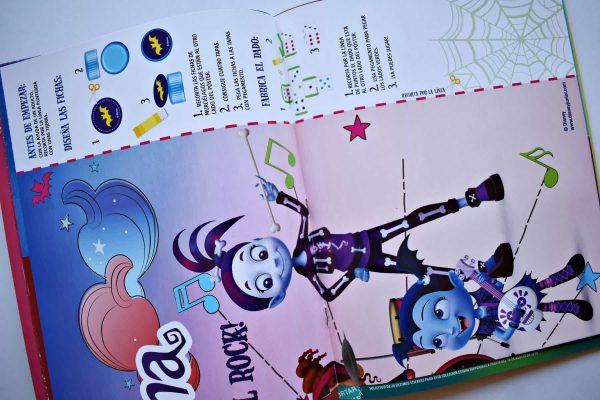 Disney Junior Vampirina (Panini, 2019): Álbum Vacío (Sin láminas)