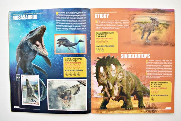 Jurassic World, Definitivo (Panini, 2020): Álbum Completo (Con todas sus láminas pegadas)