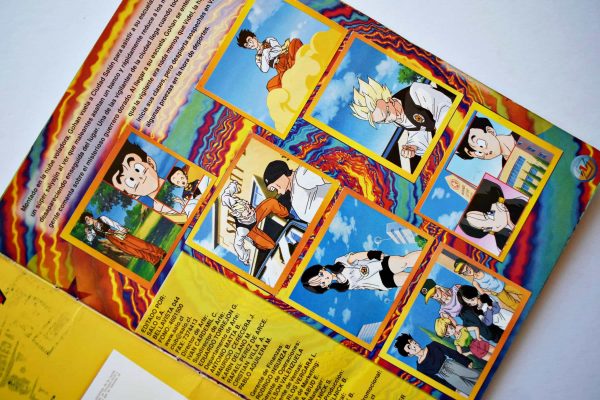 Dragon Ball Z5 (Salo, 1999): Tiene 118 Láminas (Álbum)