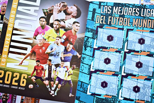 Los Reyes del Fútbol [2023-2024]: Álbum Completo A Pegar