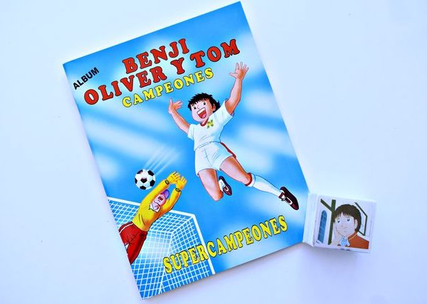 Super Campeones [Captain Tsubasa] (Tapa Blanda): Álbum Completo A Pegar foto 1