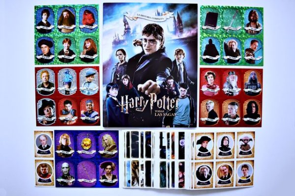 Harry Potter, Todas las Sagas: Álbum Completo A Pegar