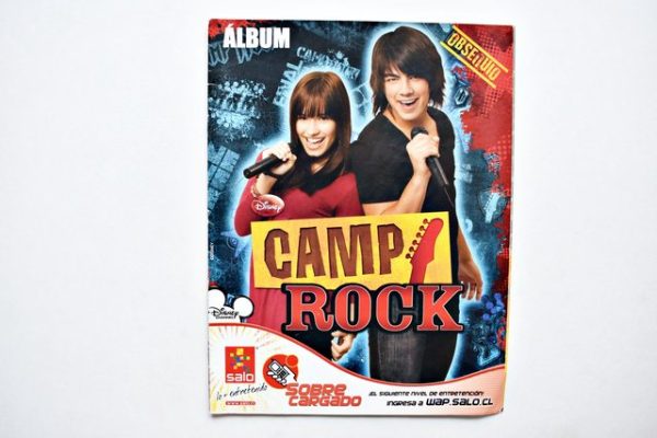 Camp Rock (Salo, 2008): Álbum Vacío (Sin láminas)