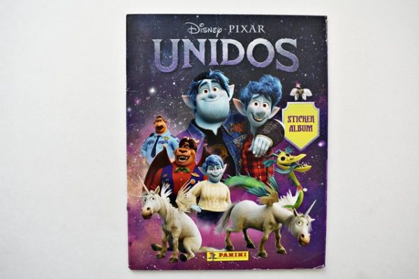 Unidos, Disney Pixar (Panini, 2010): Faltan 55 Láminas