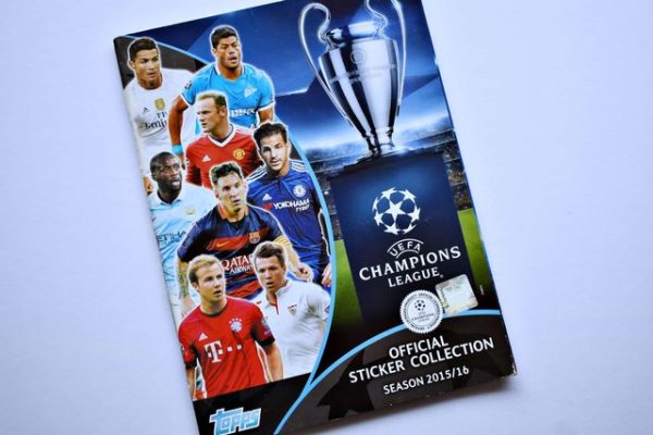 UEFA Champions League 2015-2016 (Topps, 2015): Tiene 310 Láminas