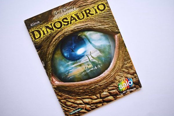 Dinosaurio de Walt Disney (Salo, 2000): Tiene 3 Láminas