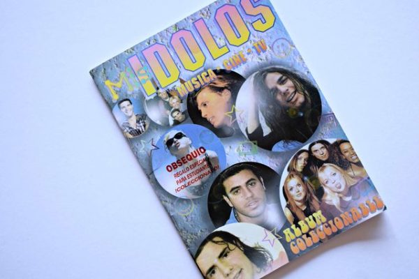 Mis Idolos, Cine, Tv, Musica (Independiente, 1998): Tiene 34 Láminas