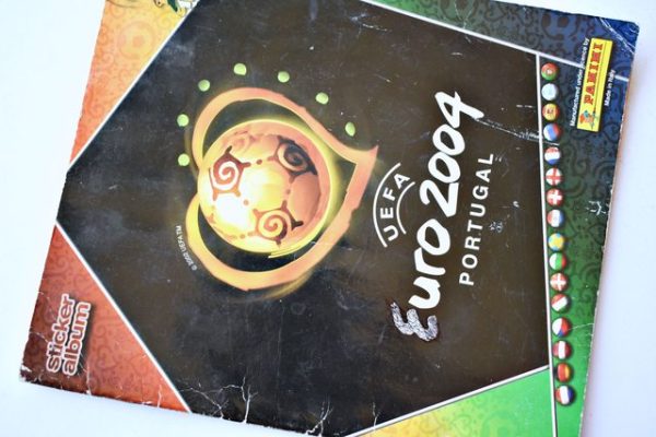 UEFA Euro 2004 Portugal (Panini, 2004): Tiene 7 Láminas
